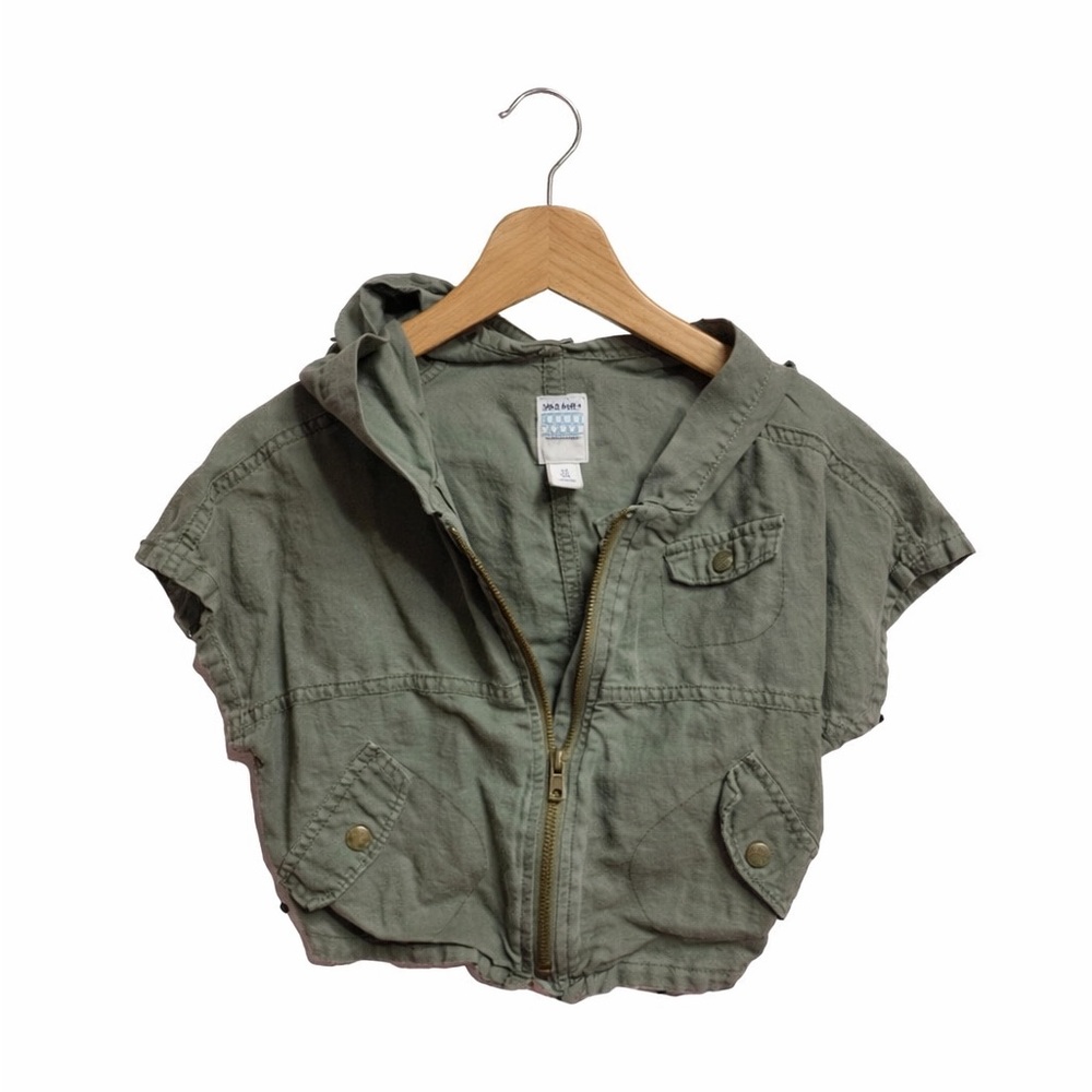 Old Navy. Cropped Jacket. Size 4t. Lightweight Jacket. Olive Green. Great Cond